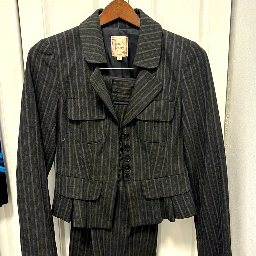 Stunning Nanette Lepore wool pants suit.